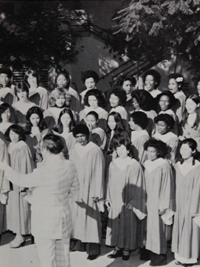 Demi Moore high school choir